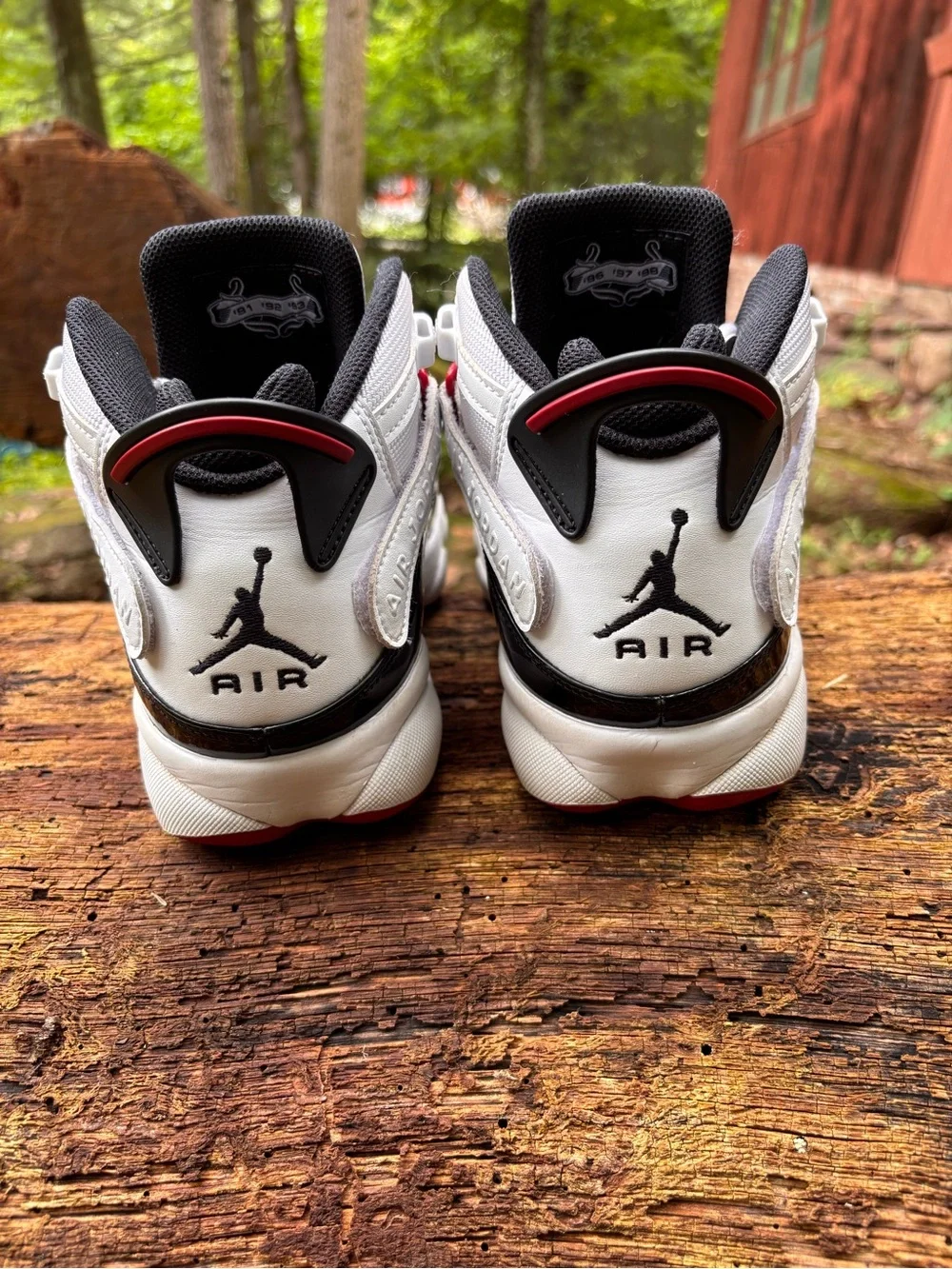 Jordan Mens Black/White/Red Retro Sneakers
